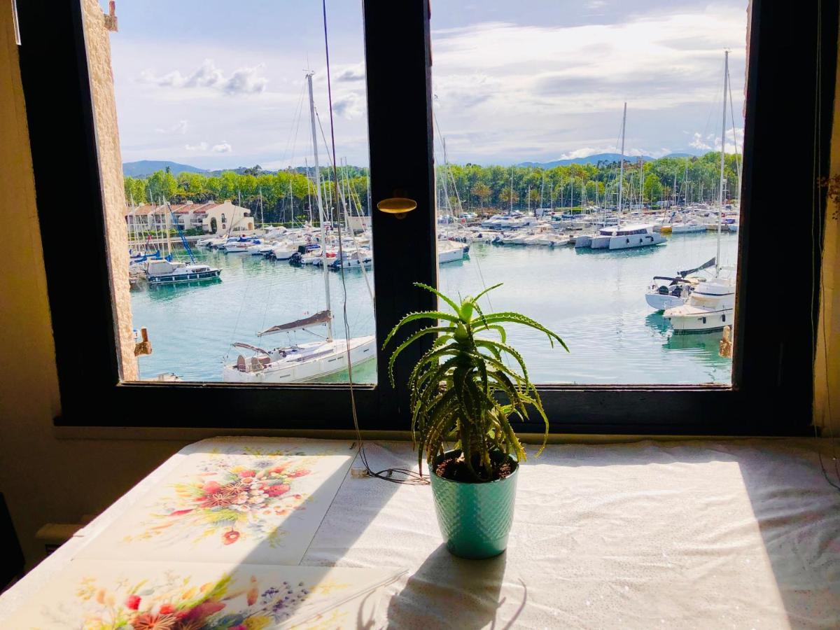 Petit Cocon Magnifique Vue Sur Marina Dans Le Golfe De Saint Tropez Apartment Cogolin Exterior foto